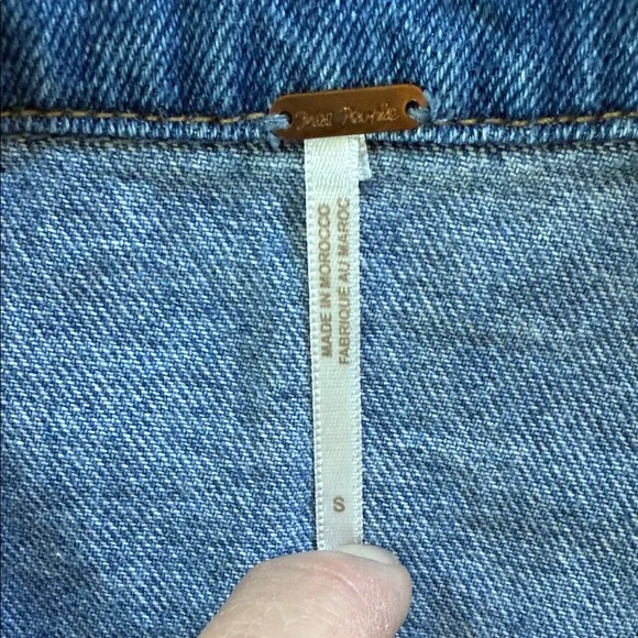 Free People Distressed Cropped Denim Jacket - Picture 3 of 5